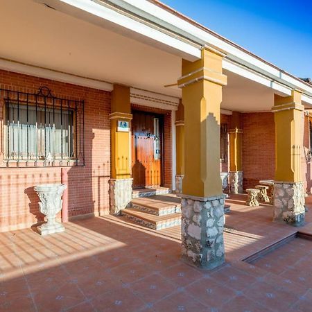 Вилла Casa Ludima Фуэнтес-де-Андалусия Экстерьер фото