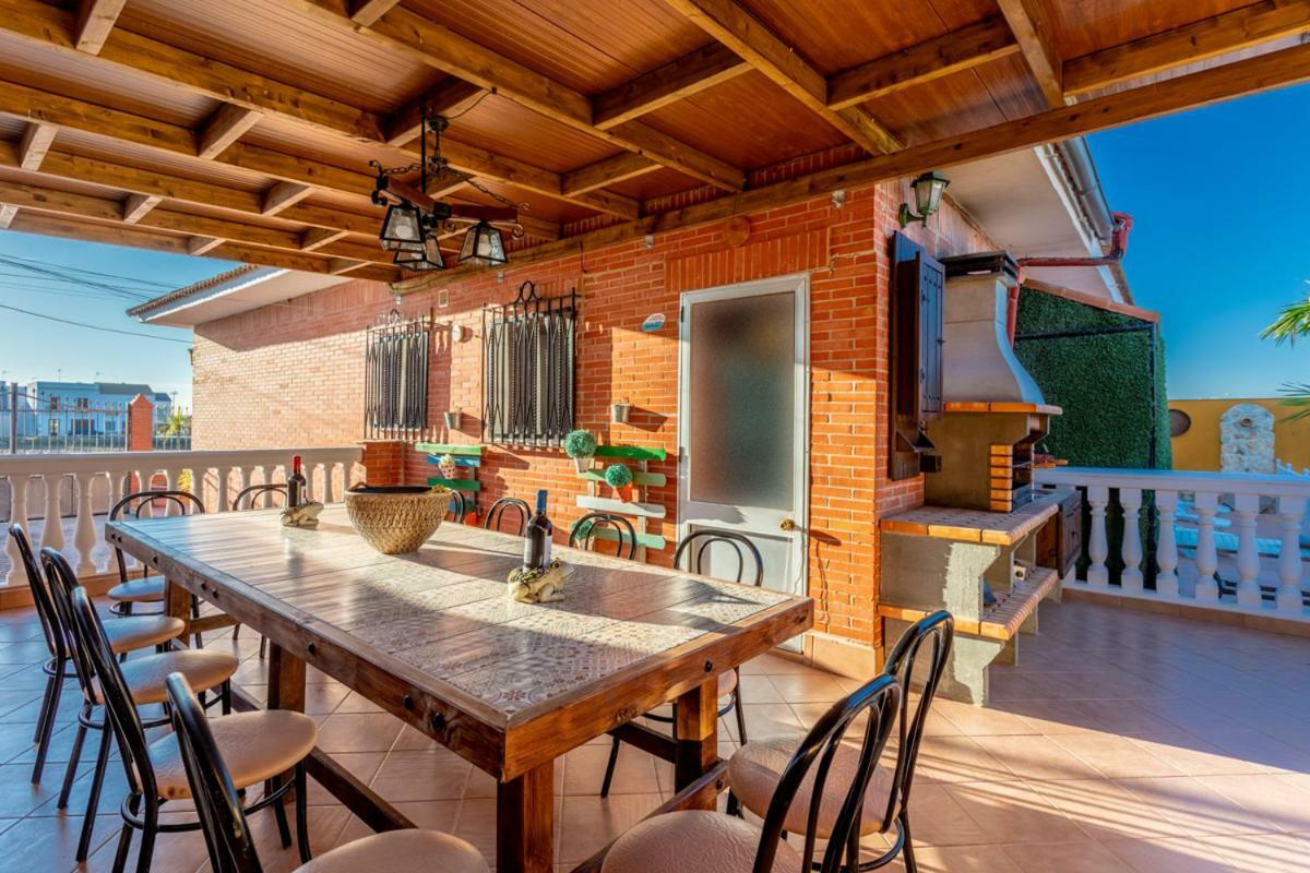 Вилла Casa Ludima Фуэнтес-де-Андалусия Экстерьер фото