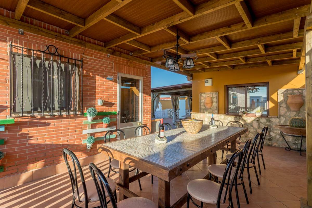Вилла Casa Ludima Фуэнтес-де-Андалусия Экстерьер фото